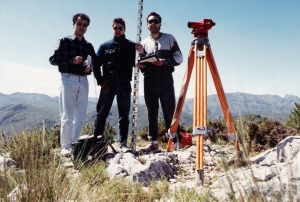 1990-04-21_topografía en el pico